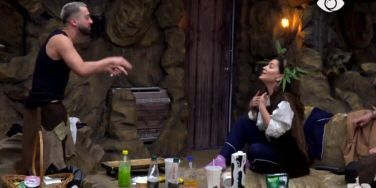 “Mua dhe Eglin do të na shikosh jashtë”/ Rozana DEBATON me Gjestin: Ti je fëmija im