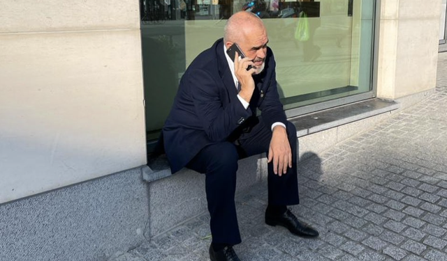 “Të mos bëjnë gabim ti bien telefonit tim”, Rama ‘i nxjerr dhëmbët” punonjësve të drejtësisë: Boll i kanë…