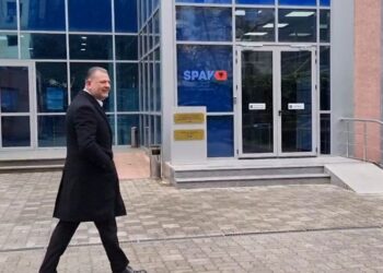 Tom Doshi paraqitet në SPAK