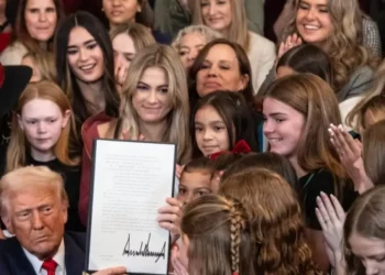 Ndalohen transgjinorët të marrin pjesë në sportet e femrave