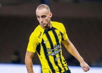 Zyrtare/ Mario Mitaj firmos kontratën e re