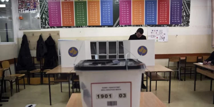 Vetëvendosja vijon të kryesojë/ KQZ numëron 88% të votave, ja rezultatet e deritanishme për partitë e tjera