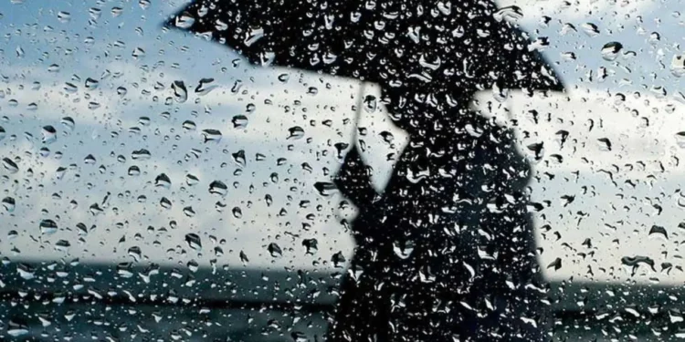 Fundjava me mot të paqëndrueshëm, vranësira dhe reshje shiu