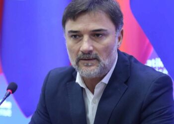 Alibeaj dhe Dashamir Shehi zyrtarizojnë koalicionin para zgjedhjeve të majit, “Djathtas” dorëzon kërkesën për regjistrim në KQZ (DOKUMENTI