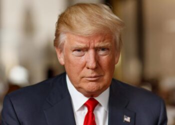 Trump përzgjedh gazetarët/ Shtëpia e Bardhë përcakton listën e mediave që ndjekin fjalimet e presidentit