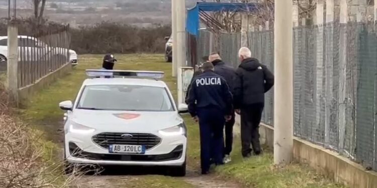 DETAJE nga vrasja misterioze në Shkodër! 20-vjeçari jetonte i vetëm, u gjet i pajetë në oborrin e banesës nga xhaxhai