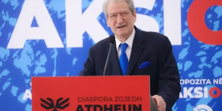 Berisha: Rama lëvizi miliona dhe aviona për të dalë krah JD Vance