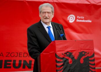 Viti i diasporës/ Berisha në Napoli: Njësoj si shekuj më parë, do të jenë shqiptarët nga jashtë që do të shpëtojnë Shqipërinë