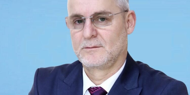 Mesazhi/Nga, Dr. Mhill Gecaj, kandidati i PD-së: Demokracia fiton kur njerëzit e duhur marrin mbështetjen që meritojnë!