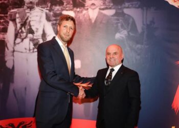 Shpetim Axhami: Gëzuar ditëlindjen, Lartësia Juaj Princ Leka!