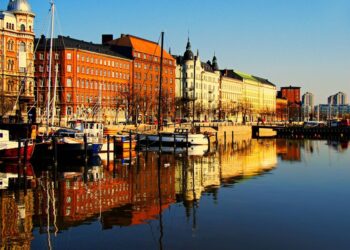 Këto janë 10 vendet më të lumtura në botë! Cili shtet qëndron në vendin e parë?