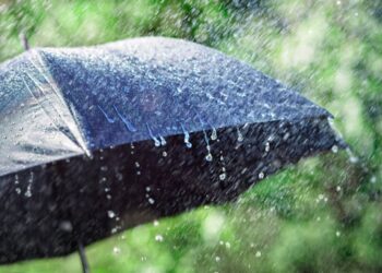 Vranësira dhe reshje shiu, ja sa pritet të shkojnë temperaturat/ Parashikimi i MOTIT për ditën e sotme