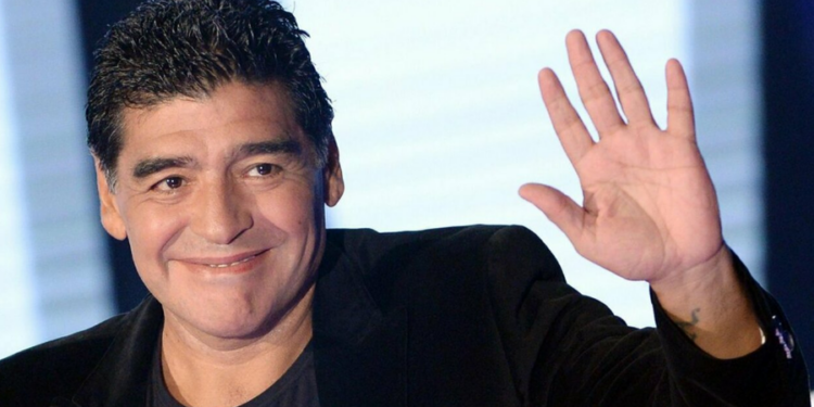 “Kështu vdiq Maradona”/ E pabesueshme se çfarë ndodhi me yllin e futbollit botëror, prokurori tregon në gjyq foton tronditëse