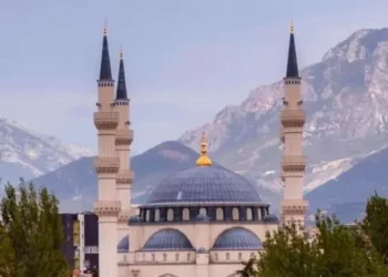 Muaji i shenjtë i Ramazanit, presidenti Begaj uron besimtarët