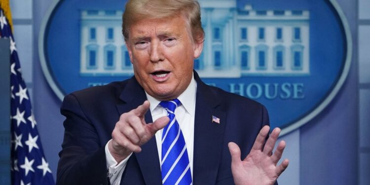 Donald Trump nënshkruan ligjin që shpall anglishten gjuhë zyrtare në SHBA