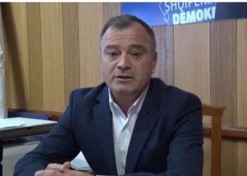 Bashkimi opozitar jo teori mediatike, por realitet politik i bazës!