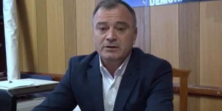 Bashkimi opozitar jo teori mediatike, por realitet politik i bazës!