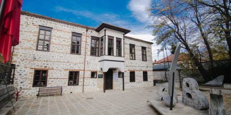 Nga Hajrullah Koliqi: Mësonjëtorja e Korçës, monument kombëtar