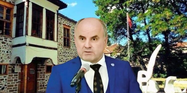 Urimi i kryelegalistit Shpetim Axhami me rastin e 7 Marsit, Ditës Kombëtare të Arsimit