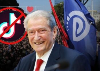 Protesta e opozitës për mbylljen e TikTok, çfarë po ndodh në përballë Kryeministrisë