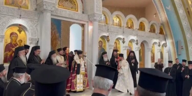 Joan Pelushi zgjidhet Kryepeshkopi i ri i Kishës Ortodokse Shqiptare