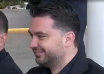 Takimi me Kryeministrin/ Fisnik Qosja “shuan” zërat: S’kam ndryshuar qëndrim, pozicionin tim e dinë të gjithë