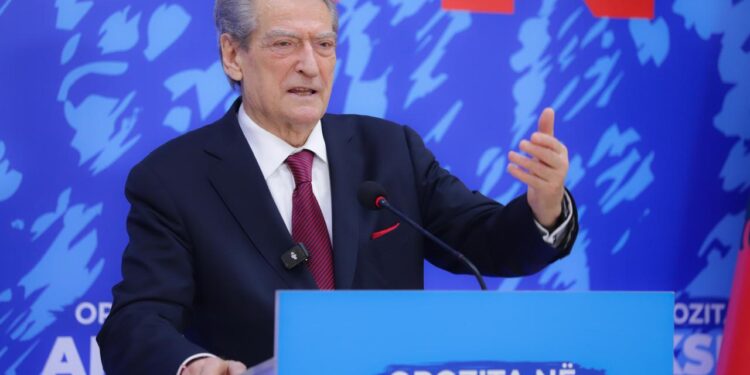 Berisha prezanton 17 pikat e programit në bujqësi: Do dalim menjëherë nga Ballkani i Hapur, po rrënon fermerët.