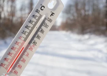 A do të bjerë dëborë në Tiranë? Meteorologia paralajmëron rikthimin e dimrit: Si do të jetë moti në javën e parë të prillit