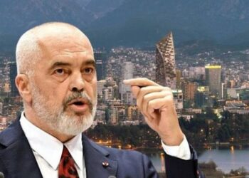 Prokurorë të shkarkuar, skafistë, mashtruesë dhe të dënuar/ Ja kush janë ndërtuesit e kullave të Ramës