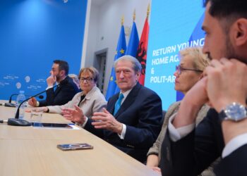 Berisha: Do të jemi të angazhuar ndaj një politike, që do të kthejë në Shqipëri të rinjtë shqiptarë, kudo ku ndodhen dhe punojnë