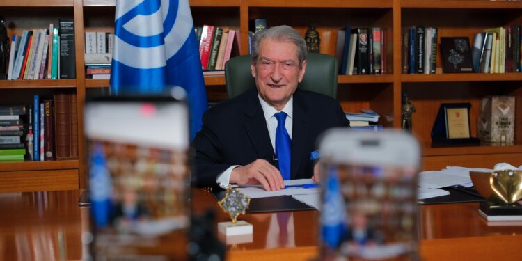 Berisha: Shqipëria Madhështore ka kusht kryesor krijimin e një klime miqësore për zbarkimin e kompanive të mëdha dhe serioze