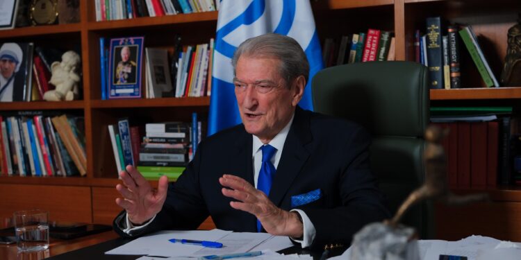 Berisha: Rama po përgatitet që të mos ia marrë kush partinë! Nuk është çudi që të kërkohet për ekstradim në SHBA