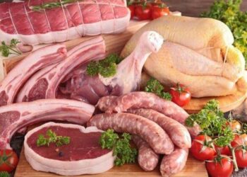 Skandali i salmonelës, ish-ministri: Mishi i ndotur vazhdon të shitet në markete