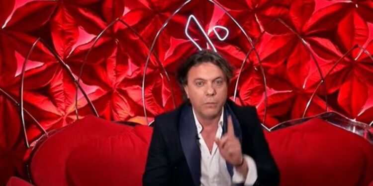 Rrëfimi tronditës i Laertit: Jam abuzuar se*sualisht nga komshiu! Heshta për 42 vite…”