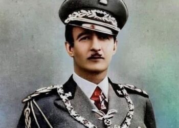 Burrështetasit, si Ahmet Zogu kanë vetëm ditëlindje!