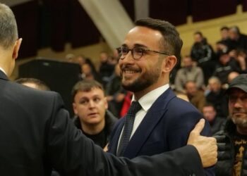 Intervista/ Ted Kopliku, vizioni i një kandidati të ri: Kërkoj të ndërtoj ura, jo mure. Rinia? Ka nevojë për “shkundje”