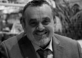 Nga ShBA-ja Adnan Ramadani thirrje shqiptarëve: Votoni drejt për hatër të Zotit e të fëmijëve tanë, votoni Koalicionin për “Shqipninë Madhështore!”