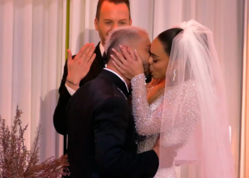 Detaje e dasmës në BBV! Gjesti dhe Egli i thonë ‘PO’ njëri-tjetrit, ‘kurorëzohen’ nga Ledioni, kush ishin të ftuarit