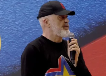 Rama: Gjysma e burrave shqiptarë janë çyrykë