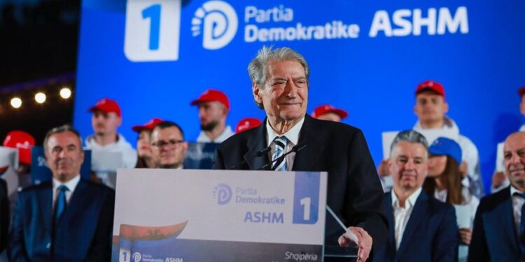 Berisha, dje në Berat: Ishullin e Osumit e mori lumi, Ramës i ngelet turpi dhe mashtrimi