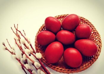 Politika shqiptare uron Pashkët, thirrje për solidaritet e harmoni