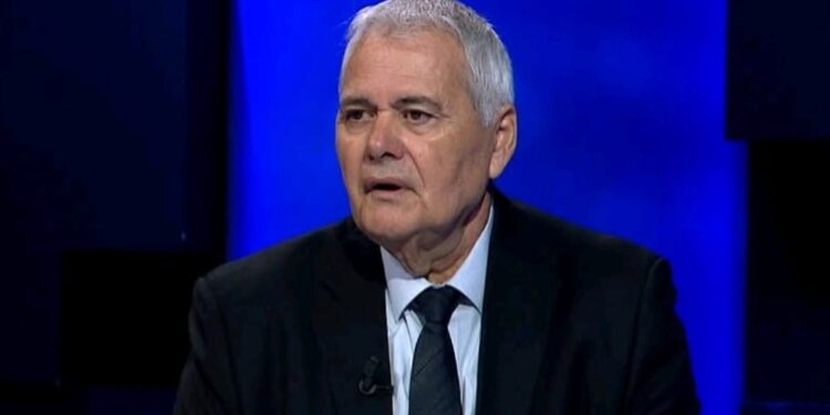 Ish-ambasadori i Shqipërisë në Vatikan zbulon të pathënat:Papa Françesku vinte nga varfëria, kardinalëve me kryqe floriri iu thoshte…