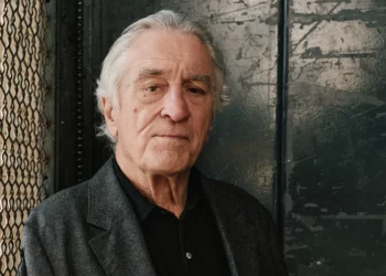 E bija doli hapur si transgjinore, ja REAGIMI i parë i aktorit të njohur!