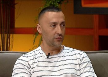 G-Bani thirrje shqiptarëve: Data 11 Maj tani afër, janë zgjedhjet! Kam qenë qysh i vogël i ndjeshëm … Votoni për…