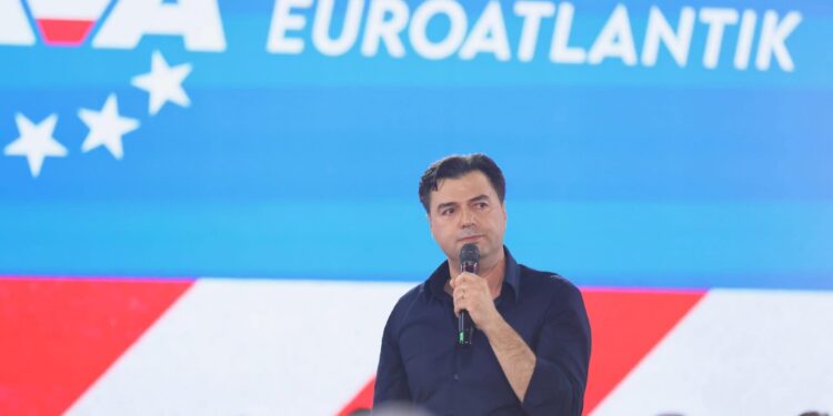 Koalicioni Euroatlantik mbylli fushatën, Eduart Ndocaj: Lezha dhe mbarë Shqipëria do të votojnë për dinjitetin, zhvillimin dhe drejtësinë.