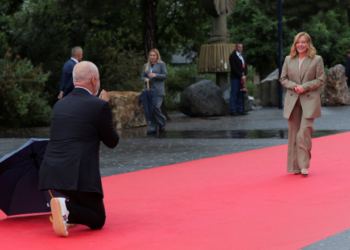 Rama iu ul në gjunjë Melonit, mediat e huaja: Elon Musk do të jetë bërë xheloz!