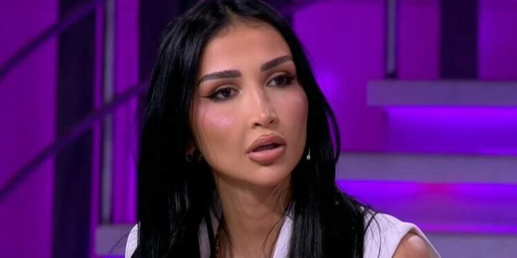 Xheneta bën deklaratën e fortë ndaj moderatores: I ke shkruajtur të dashurit tim!