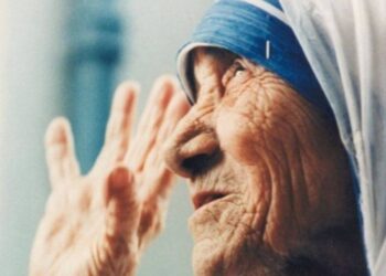 Zbulohet LETRA e Nënë Terezës në shqip e shkruar me dorë. Ndodhet në Arkivin Qëndror dhe mban datën 29 Tetor 1989!