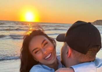 Perëndim i diellit dhe përqafime, Donaldi dhe Bora postojnë foton romantike në rrjetet sociale