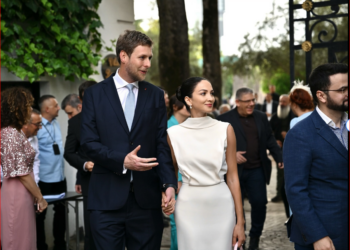 Princ Leka shfaqet i lumtur me partneren e re! Rikthehet ‘buzëqeshja’ në familjen mbretërore (FOTO)